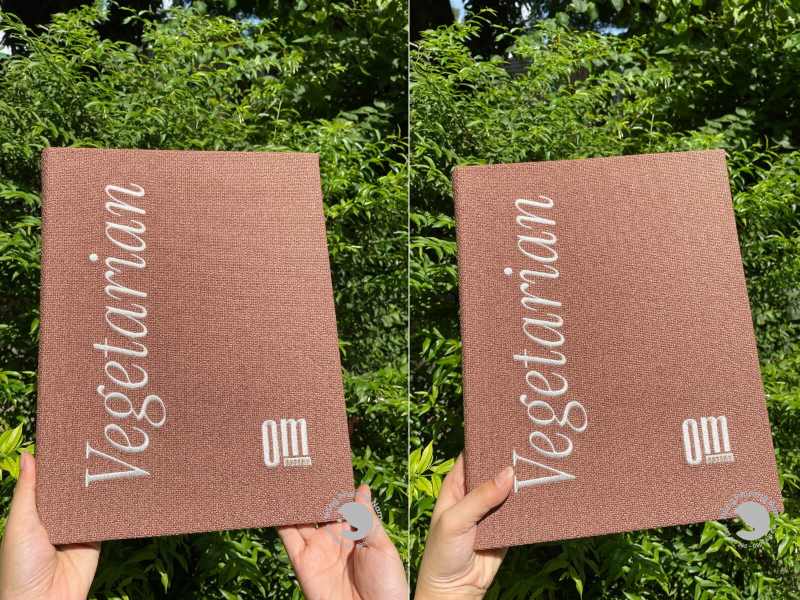 mau-menu-nha-hang-bang-bia-vai-theu mẫu menu bằng bìa vải