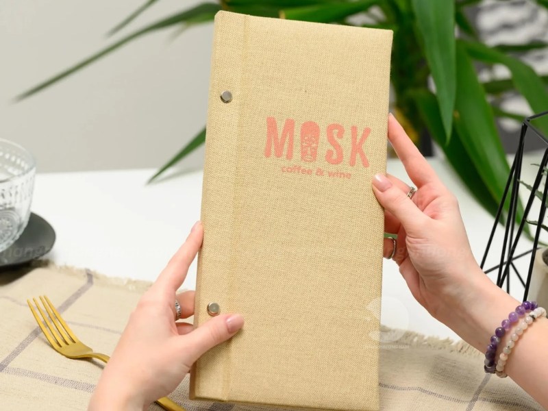 menu-bia-vai-dep Menu bìa vải đa dạng kích thước quy cách