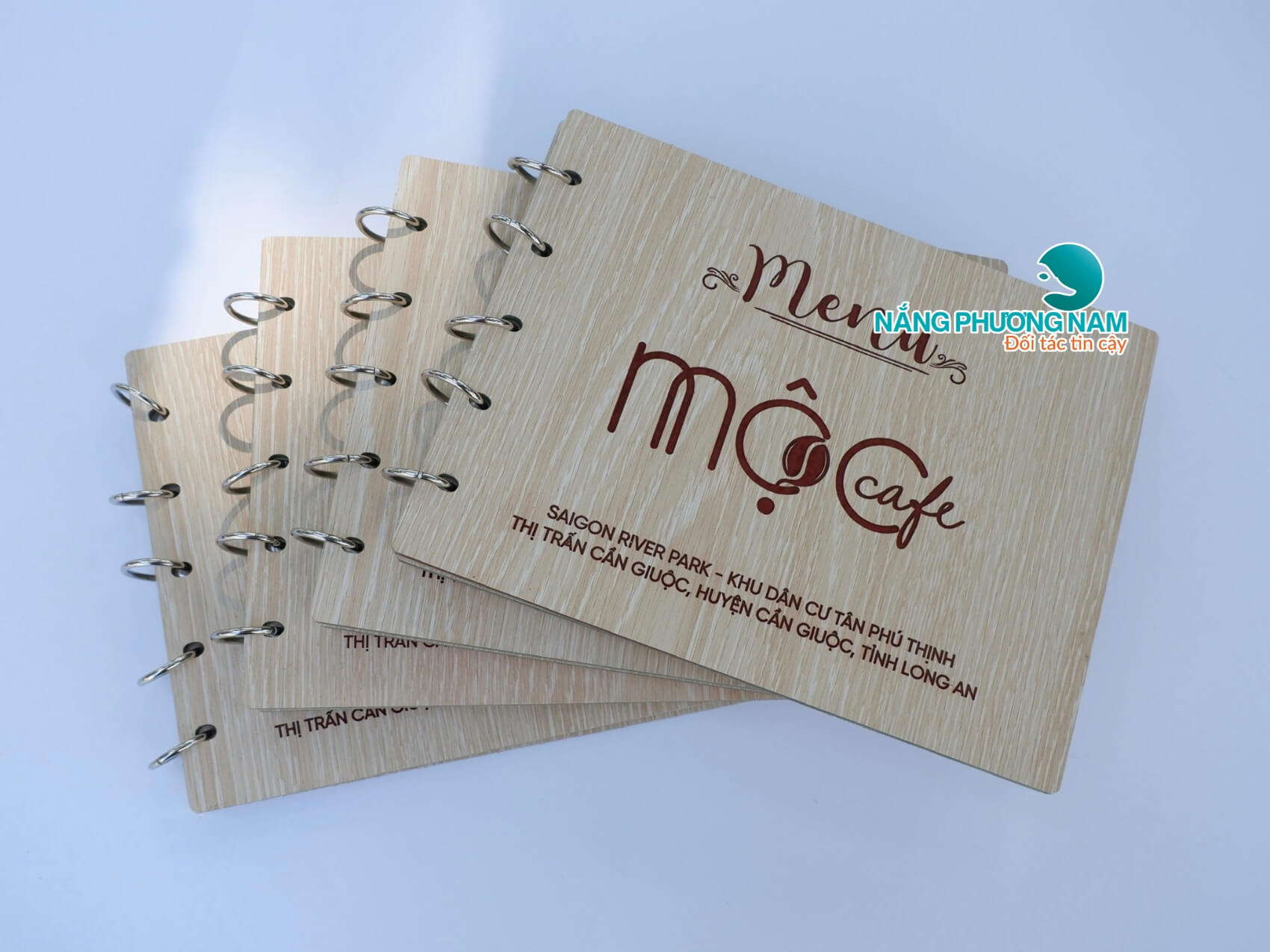 menu-go-gay-khoen-tron menu dạng cuốn gáy khoen tròn