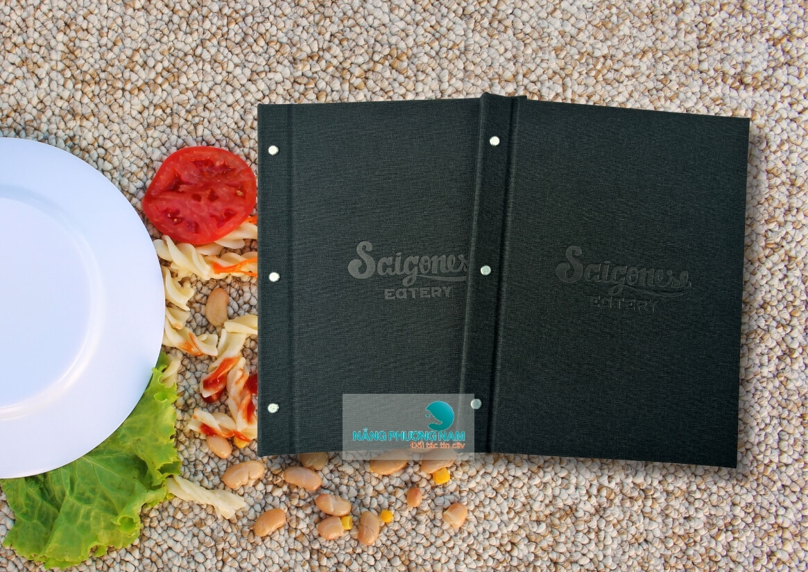 menu-nha-hang-saigoner-eatery Menu bìa da logo dập chìm