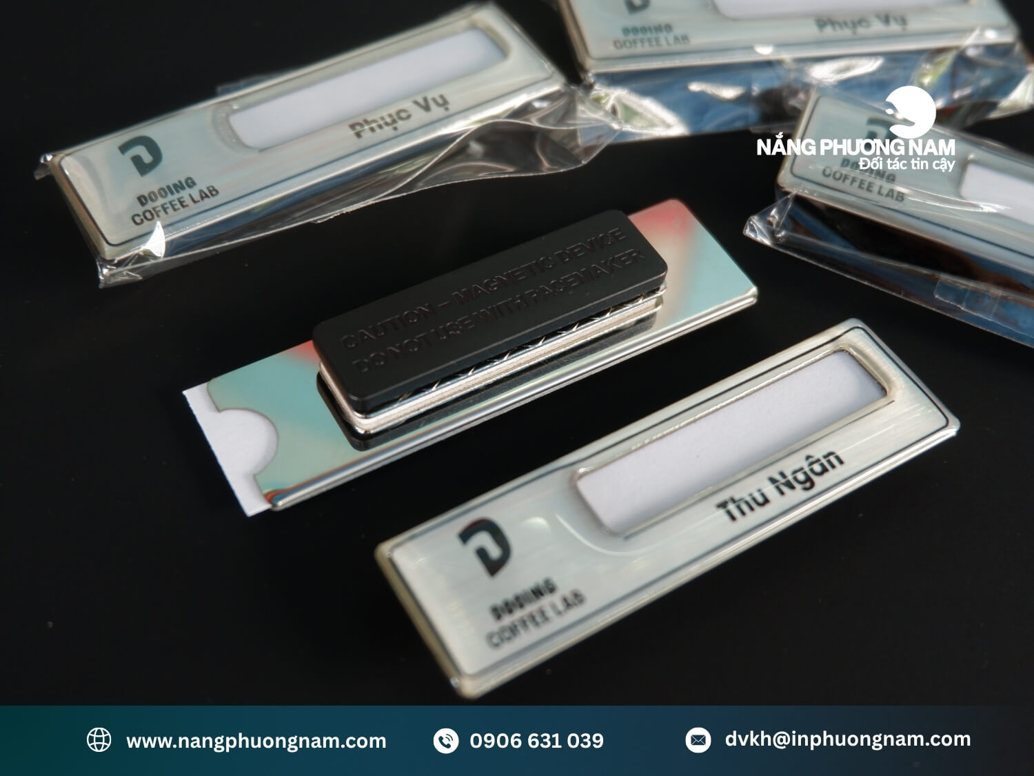 nam-cham Bảng tên nhân viên bằng nam châm