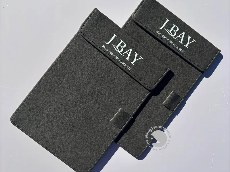 Top 10 mẫu bìa kẹp bill tính tiền khiến nhà hàng nào cũng muốn sở hữu.