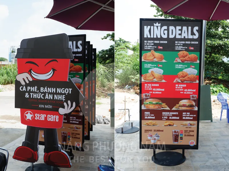 Standee chân sắt