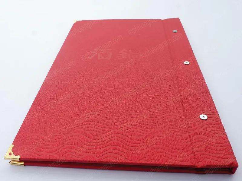 Menu bìa da nhà hàng The Drunken Pot