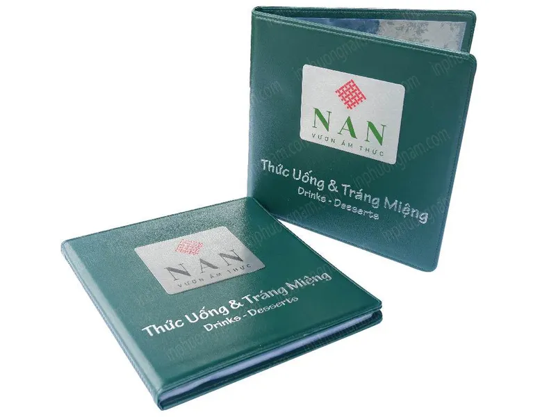 Menu bìa da màu xanh cho Bến Xưa