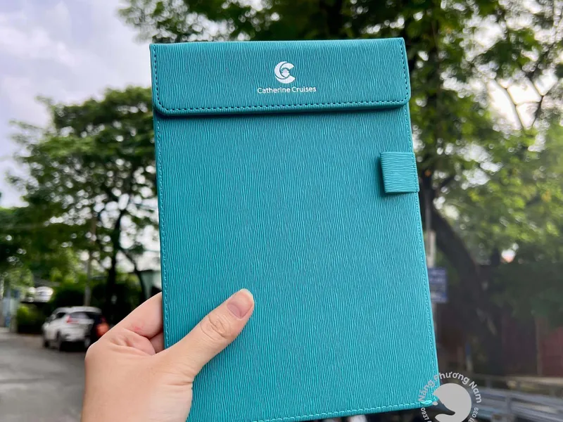 Top 10 mẫu bìa kẹp bill tính tiền khiến nhà hàng nào cũng muốn sở hữu.