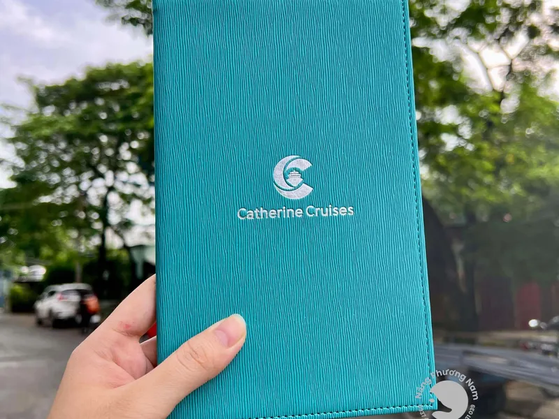 Top 10 mẫu bìa kẹp bill tính tiền khiến nhà hàng nào cũng muốn sở hữu.