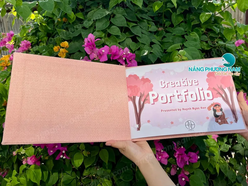 Mẫu in portfolio đẹp, bí quyết ghi điểm ngay từ cái nhìn đầu tiên.