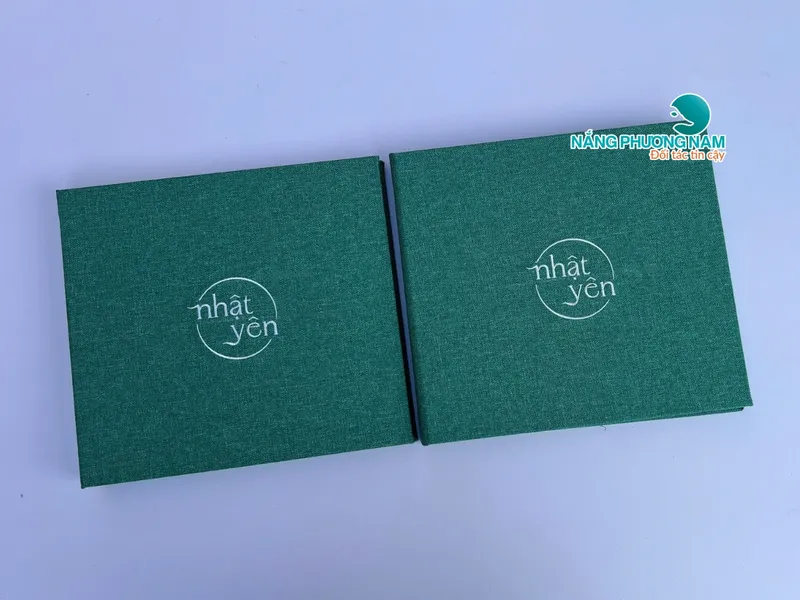 Báo giá in menu bìa vải mới nhất dành cho nhà hàng, quán ăn, spa, nail