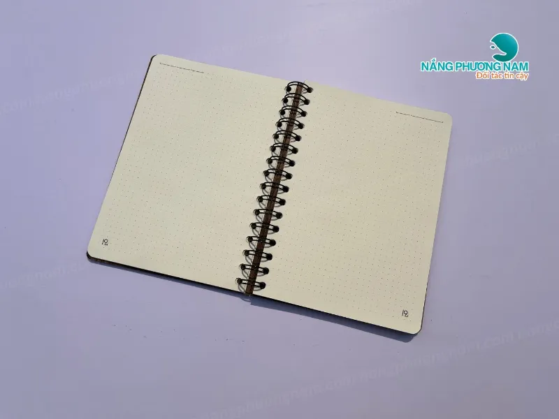 In sổ tay theo yêu cầu - Bìa gỗ bền đẹp, ấn tượng từ cái nhìn đầu tiên