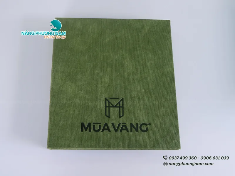 Menu Bìa Da Cao Cấp MÙA VÀNG – Sang Trọng, Bền Đẹp, Khẳng Định Đẳng Cấp Nhà Hàng