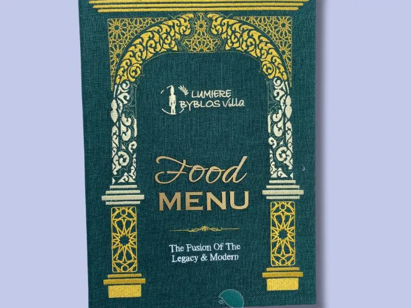Bìa menu vải logo thêu Lumiere Byblos Villa