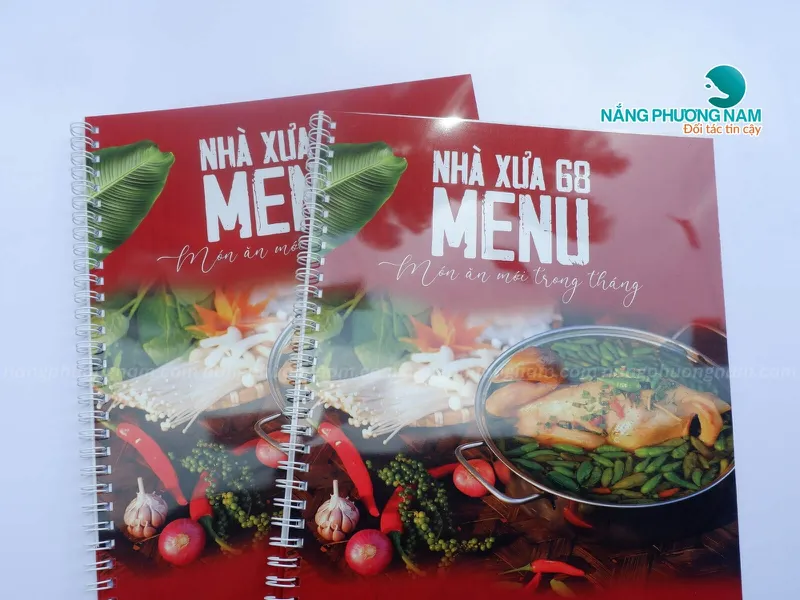 Menu nhựa nhà hàng – Thiết kế lò xo, chống nước, sử dụng lâu dài.