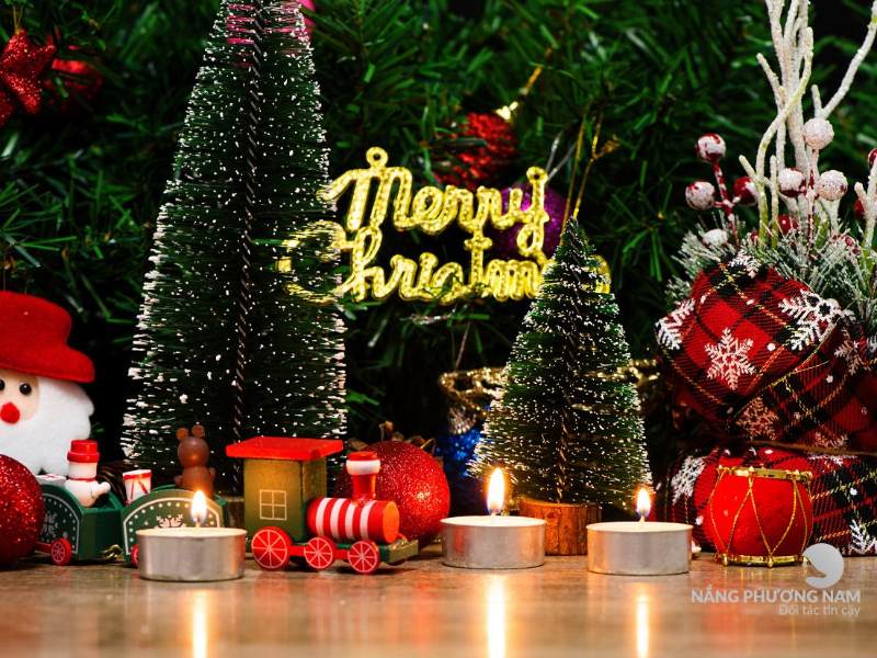 trang-tri-giang-sinh trang trí giáng sinh ngoài trời bằng đèn led nhấp nháy