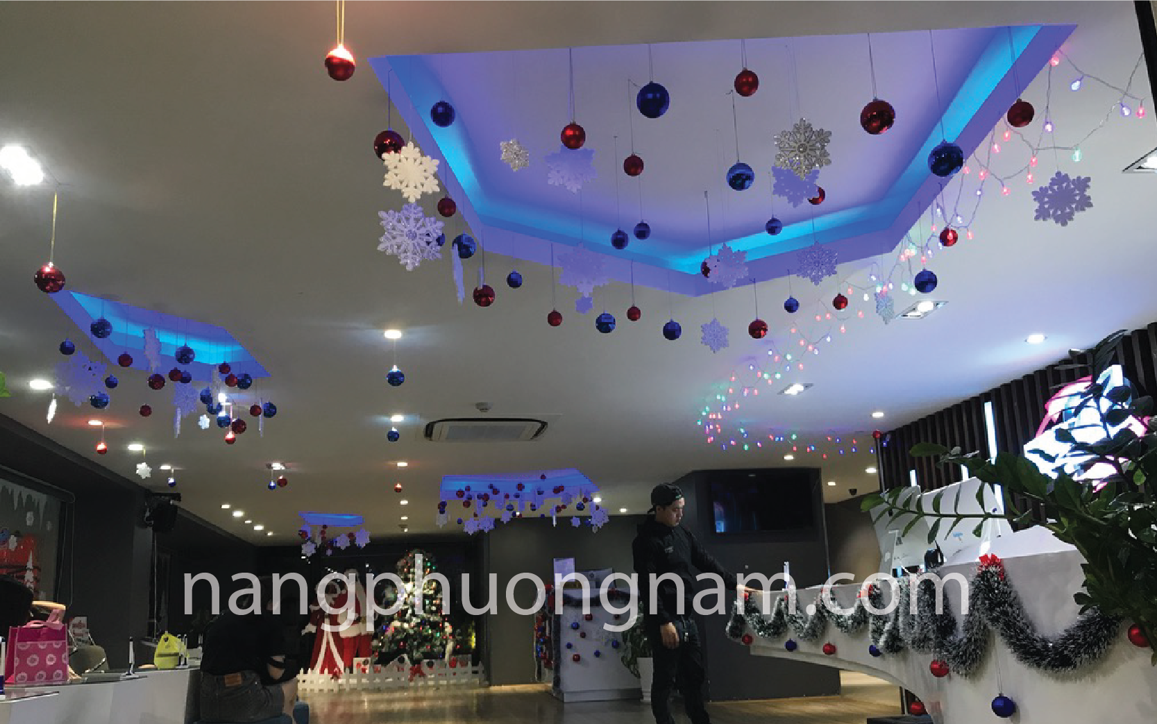 trang trí noel cho văn phòng - ảnh 3 trang trí noel cho văn phòng - ảnh 3
