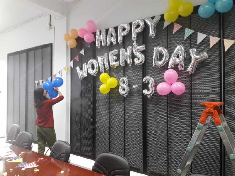 trang-tri-van-phong-8-3 Trang trí 8/3 cho không gian làm việc