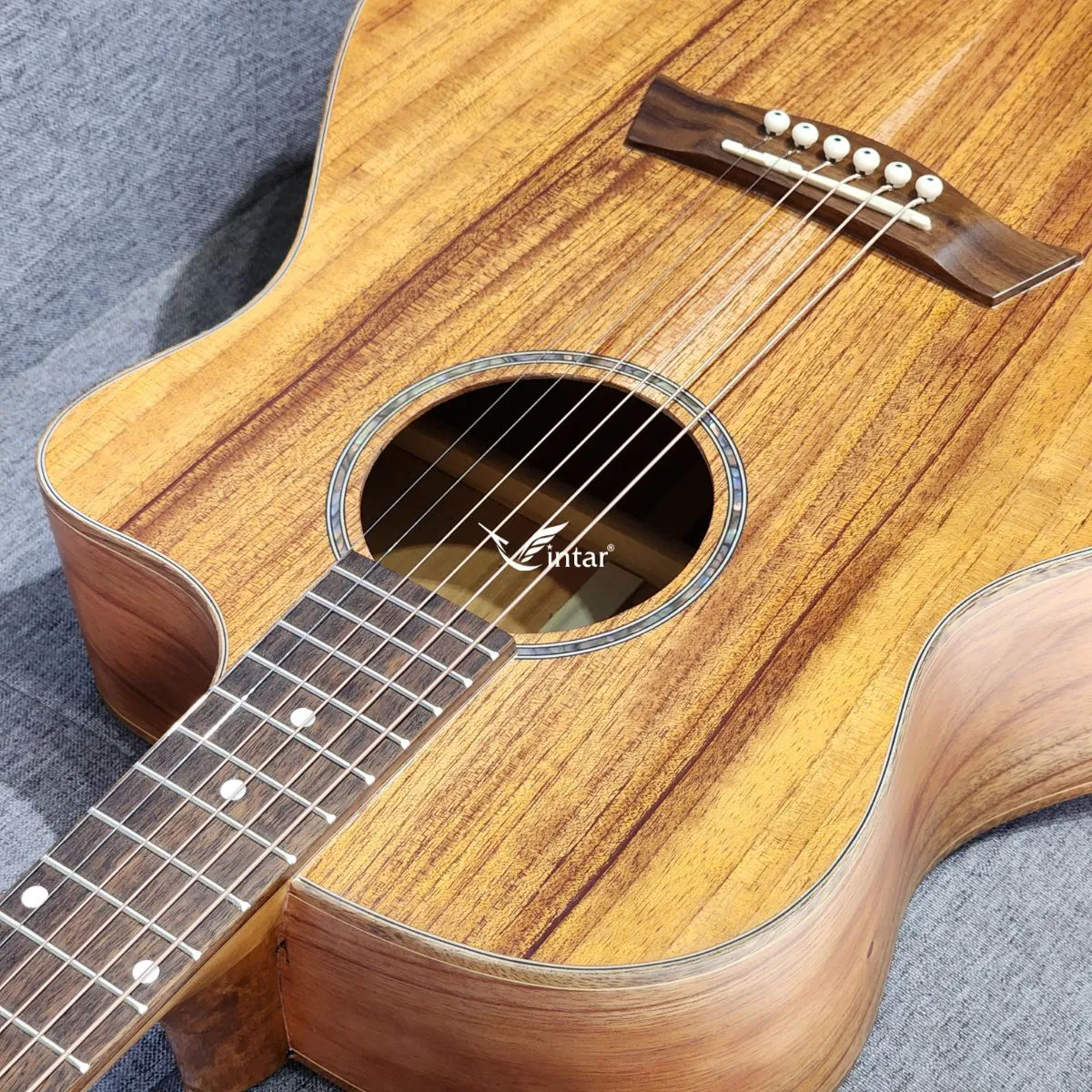 FA2V - Đàn Guitar Acoustic Full Gỗ Hồng Đào Có Bavel