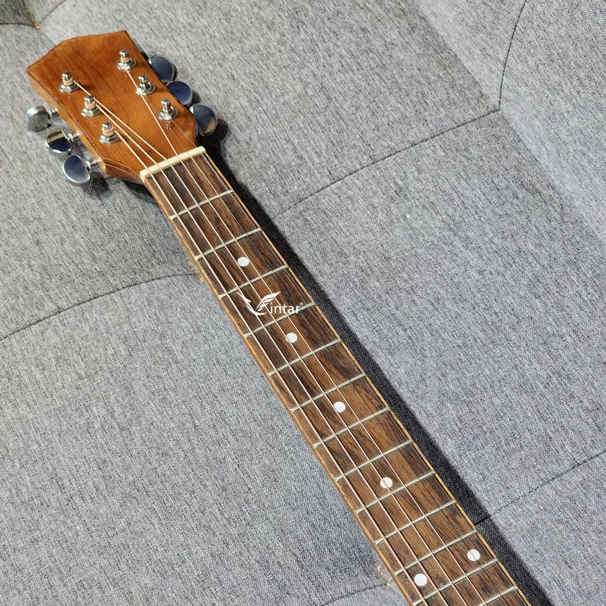 A2V - ĐÀN GUITAR ACOUSTIC GỖ HỒNG ĐÀO CÓ BAVEL CHỐNG CẤN TAY