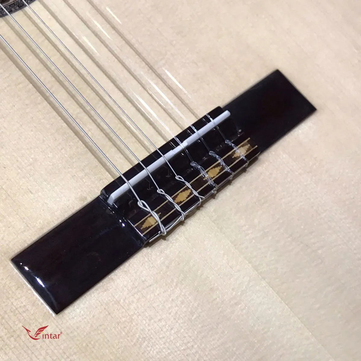 C6T - ĐÀN GUITAR CLASSIC GỖ SỒI PHÁP CAO CẤP DÁNG TRÒN CỔ ĐIỂN