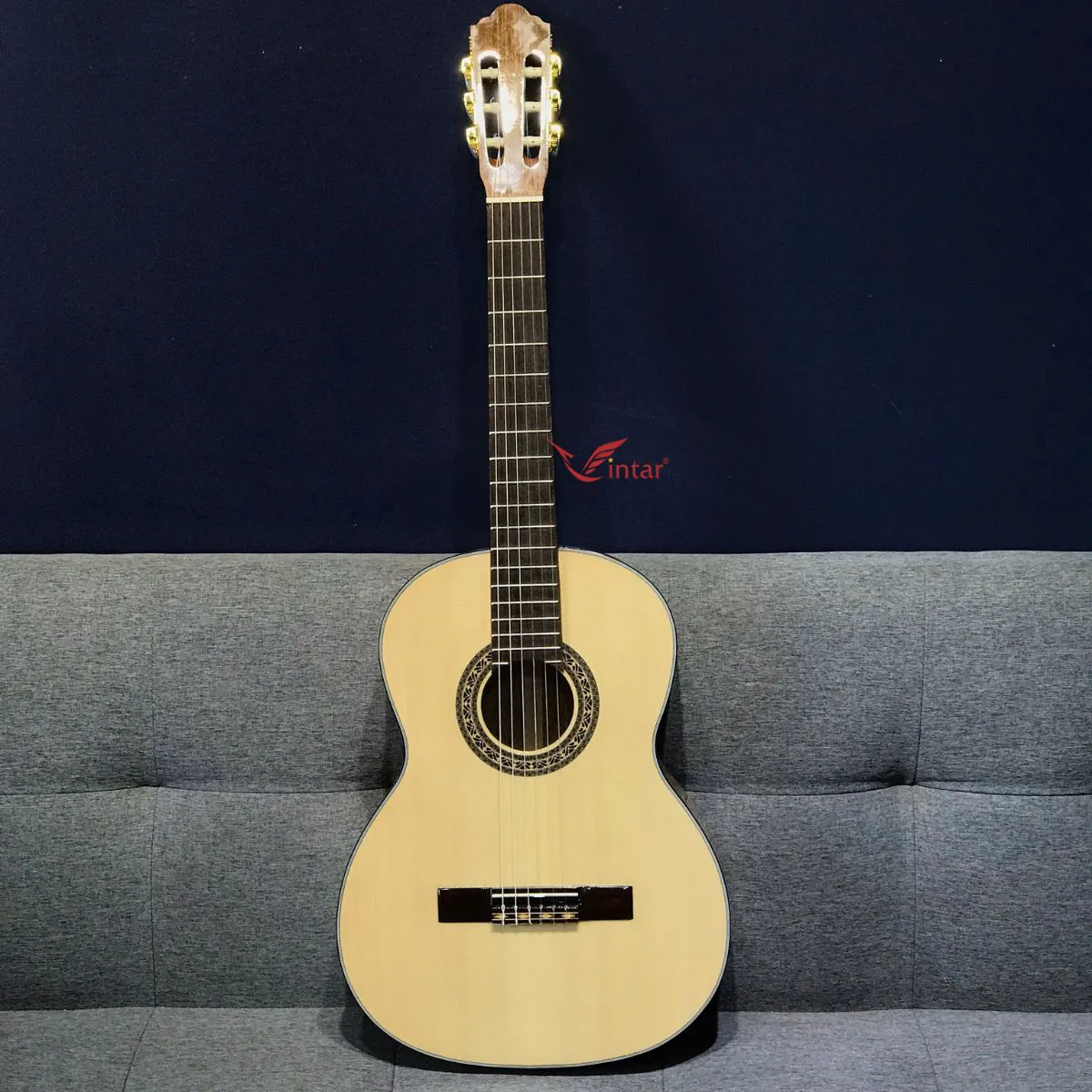 C6T - ĐÀN GUITAR CLASSIC GỖ SỒI PHÁP CAO CẤP DÁNG TRÒN CỔ ĐIỂN