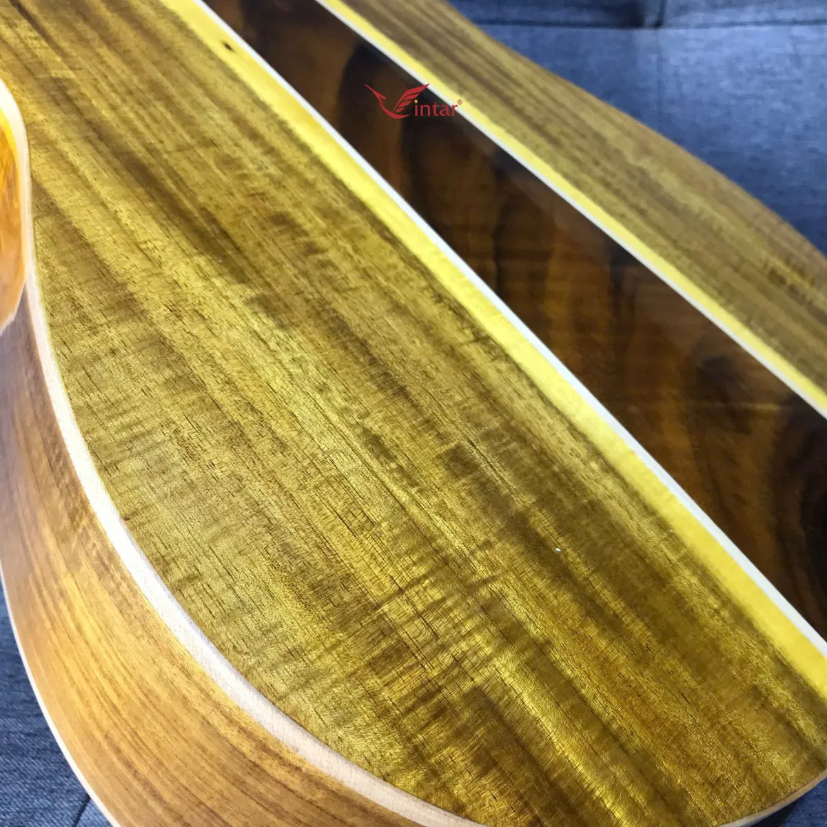 GUITAR CLASSIC C2KOA EQ BIGBANG B52 