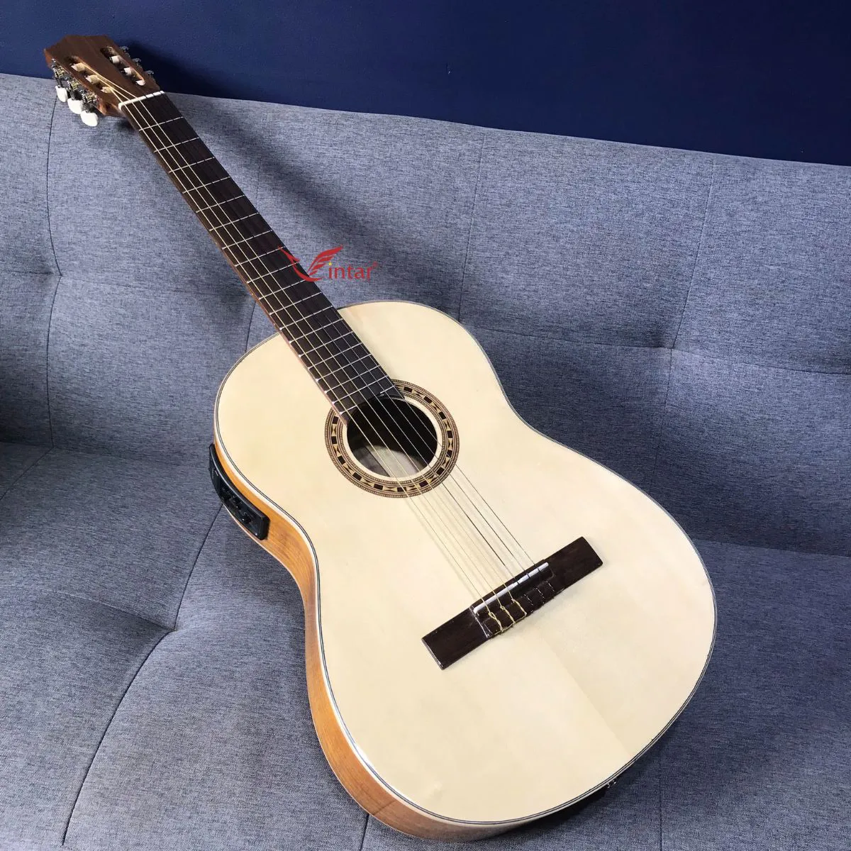 GUITAR CLASSIC C2KOA EQ BIGBANG B52 