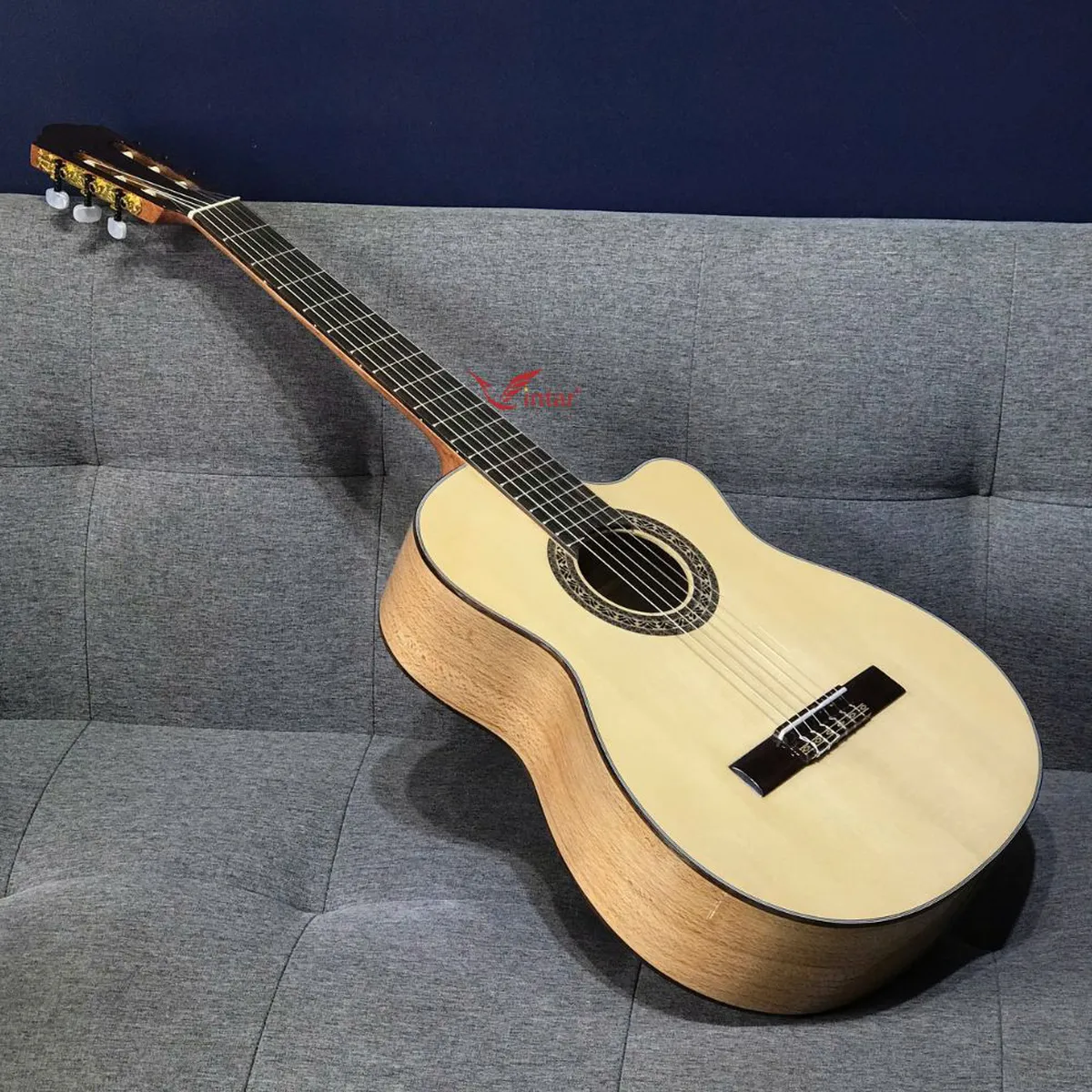 C6K GUITAR CLASSIC GỖ SỒI PHÁP LƯNG 3 MẢNH