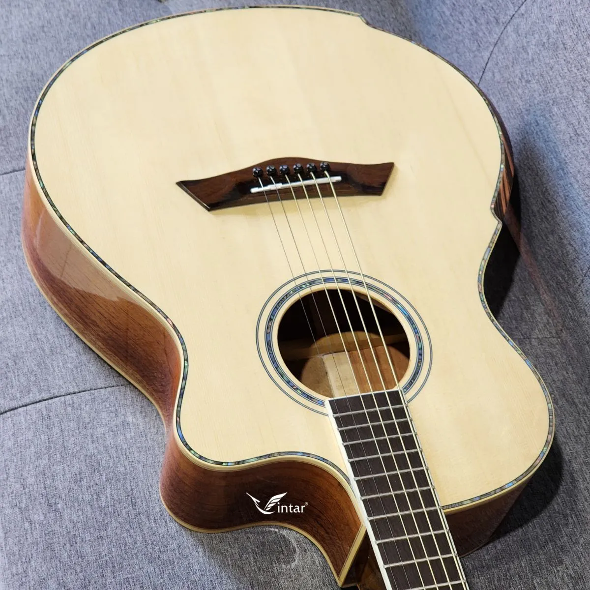 A4V - ĐÀN GUITAR ACOUSTIC GỖ HỒNG ĐÀO CAO CẤP