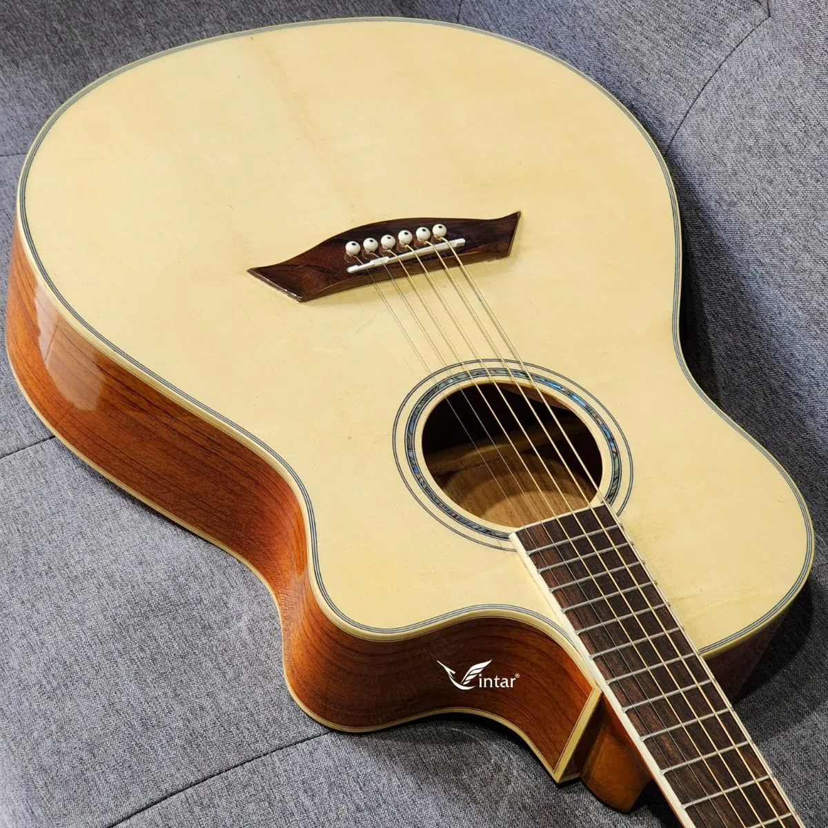 A4 - ĐÀN GUITAR ACOUSTIC GỖ HỒNG ĐÀO TOP THÔNG CAO CẤP 