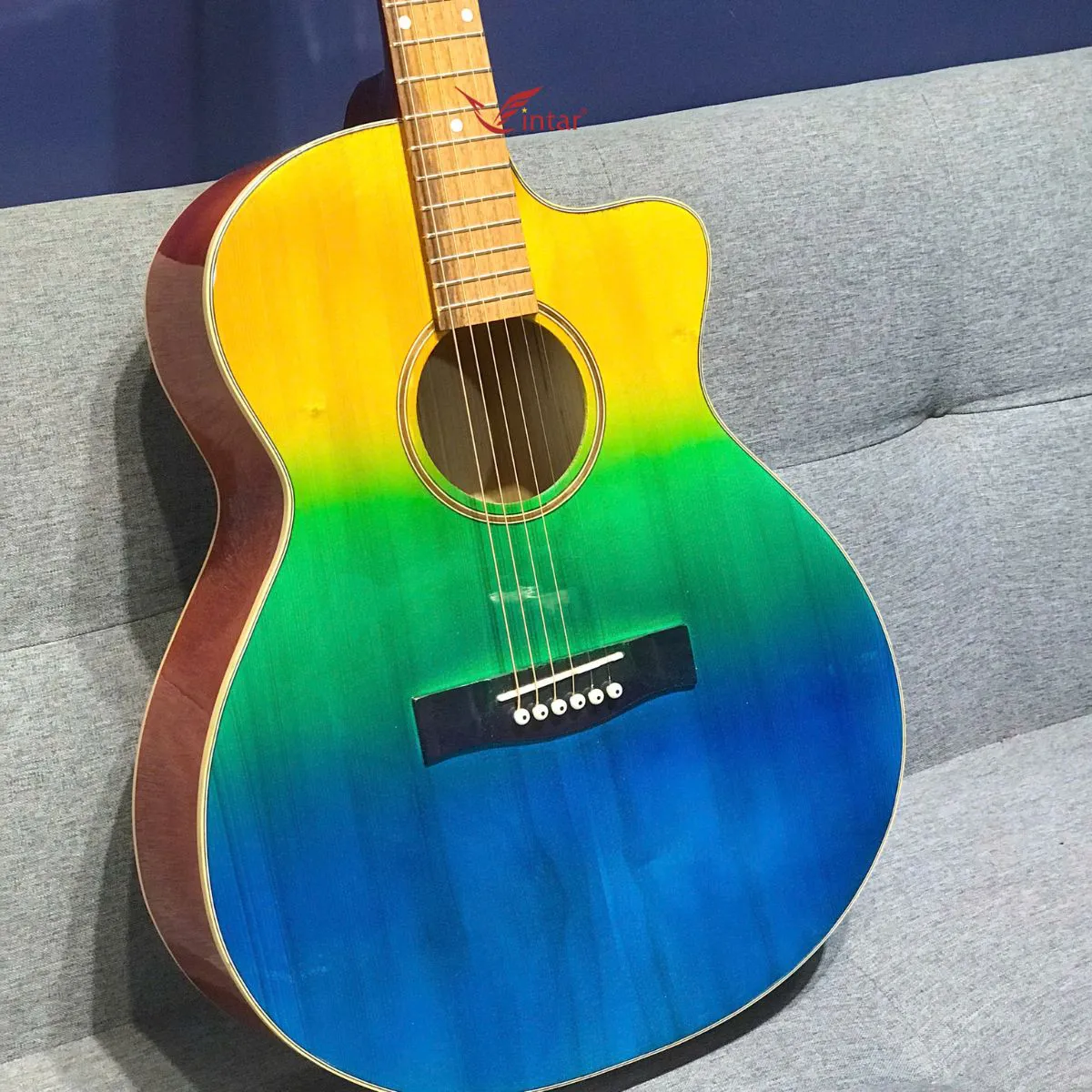 A1K PRO2 - GUITAR GIÁ RẺ  MÀU CẦU VỒNG