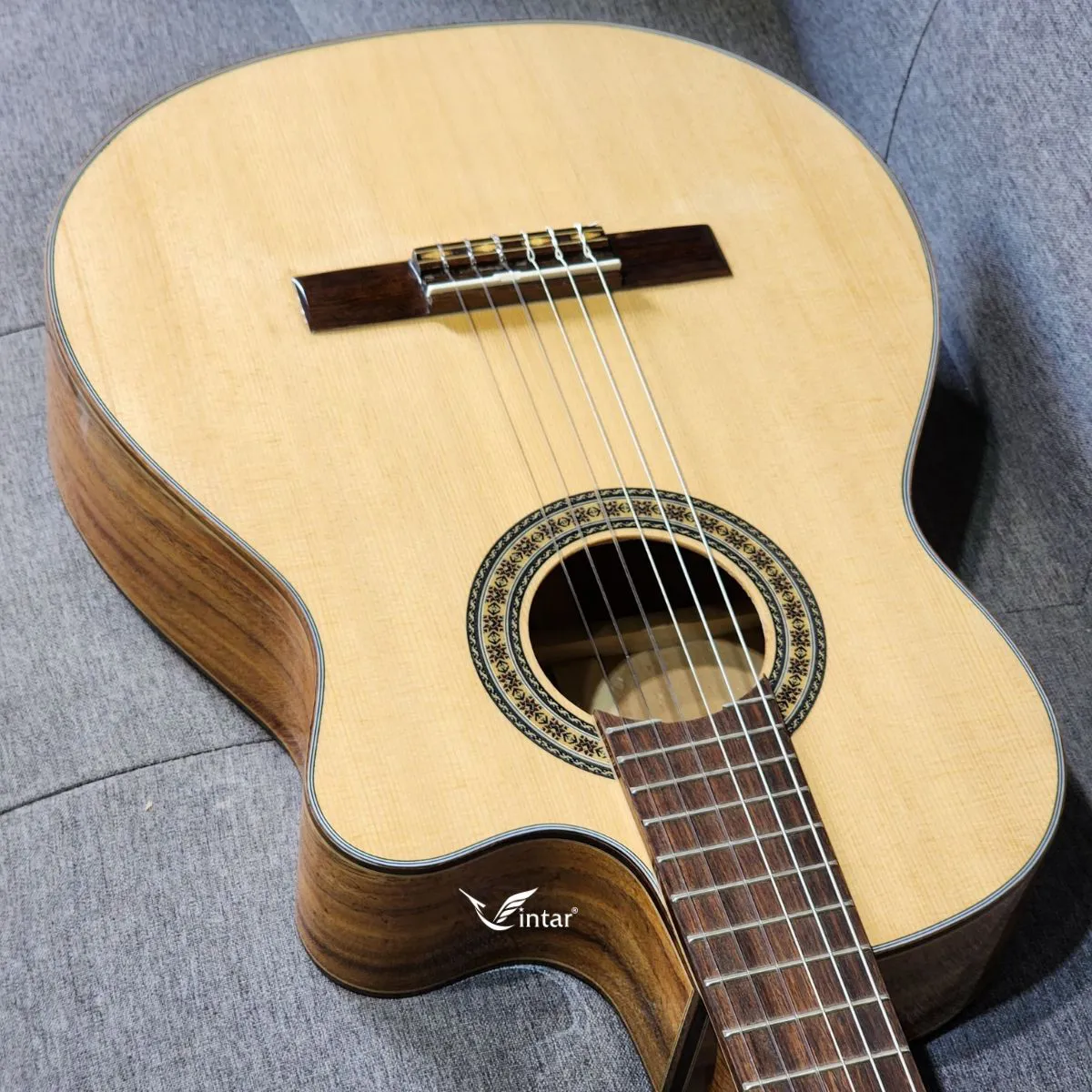 C5K - ĐÀN GUITAR CLASSIC GỖ ĐIỆP CAO CẤP DÁNG KHUYẾT