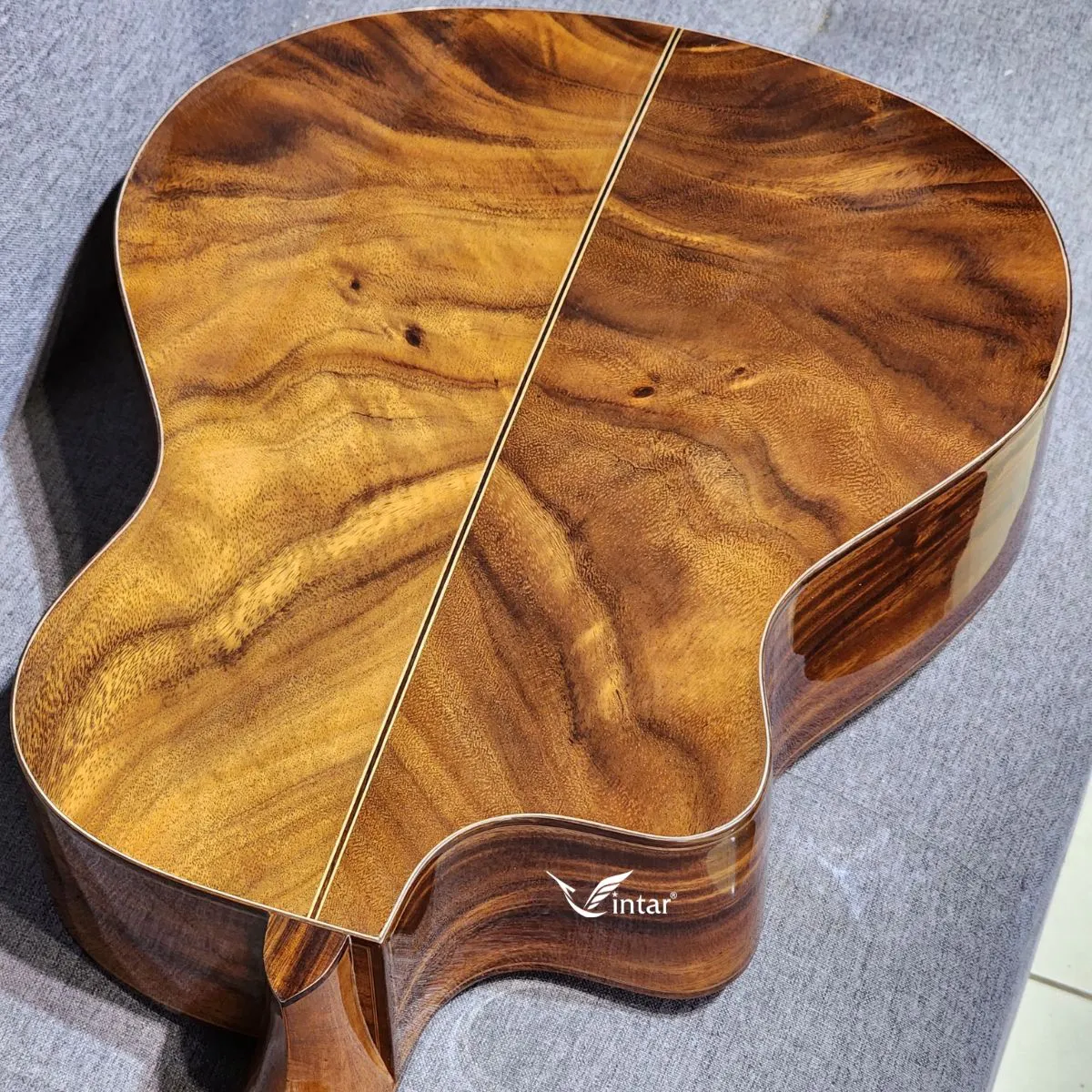 A5V - ĐÀN GUITAR ACOUSTIC GỖ ĐIỆP CAO CẤP MẶT THÔNG CÓ BAVEL