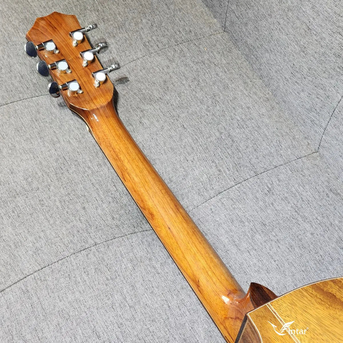 A5V - ĐÀN GUITAR ACOUSTIC GỖ ĐIỆP CAO CẤP MẶT THÔNG CÓ BAVEL