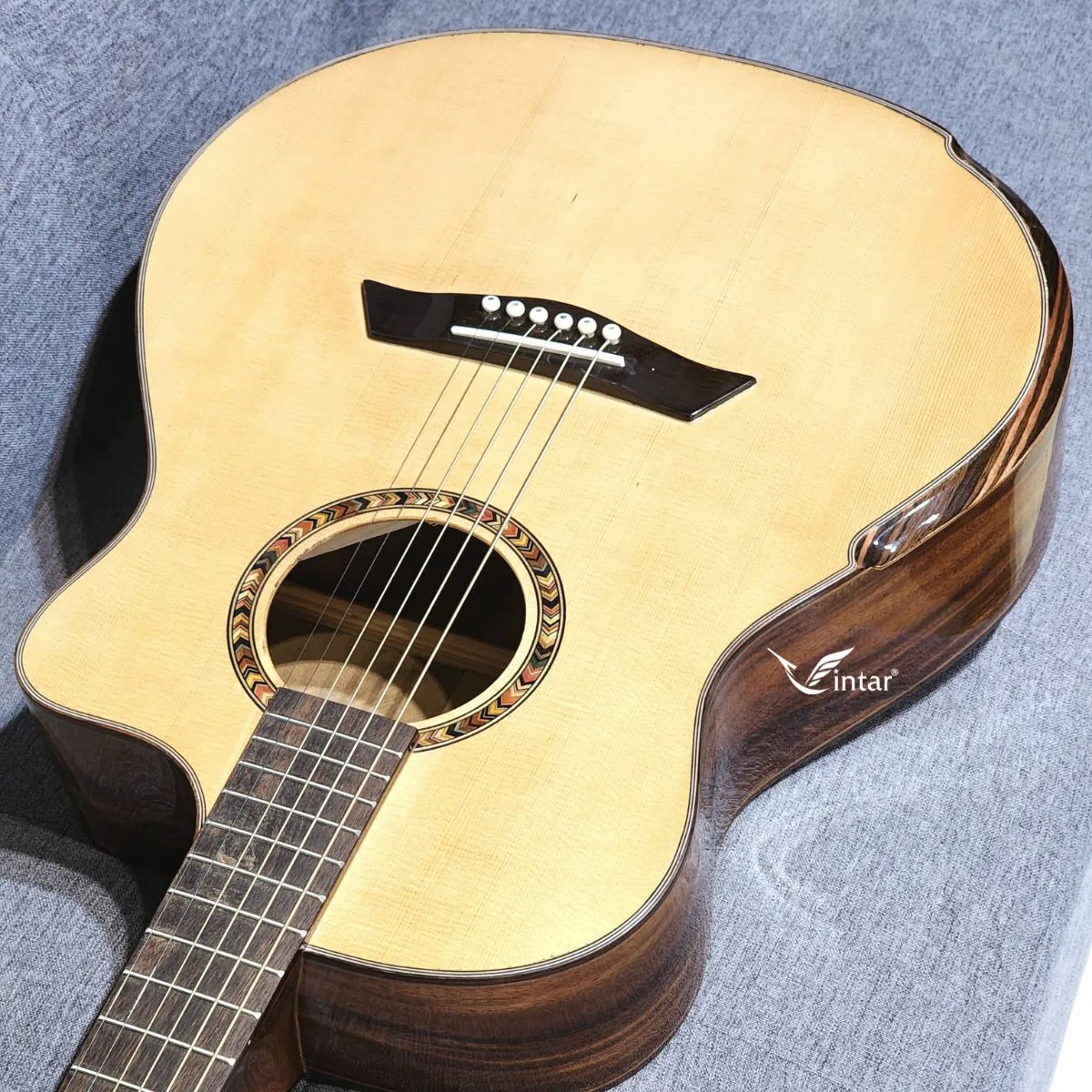 A5V - ĐÀN GUITAR ACOUSTIC GỖ ĐIỆP CAO CẤP MẶT THÔNG CÓ BAVEL
