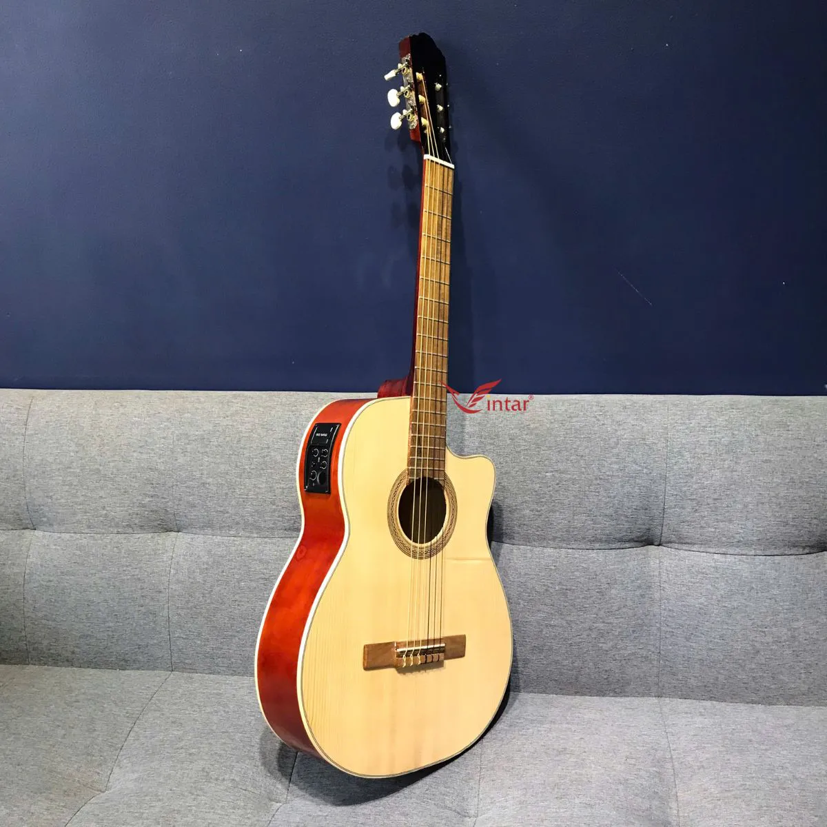 C1K EQ BIGBANG B52 GUITAR CLASSIC GIÁ RẺ