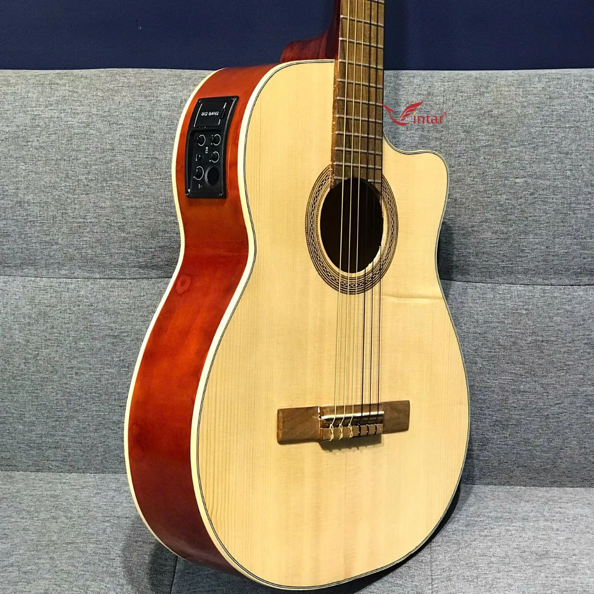 C1K EQ BIGBANG B52 GUITAR CLASSIC GIÁ RẺ