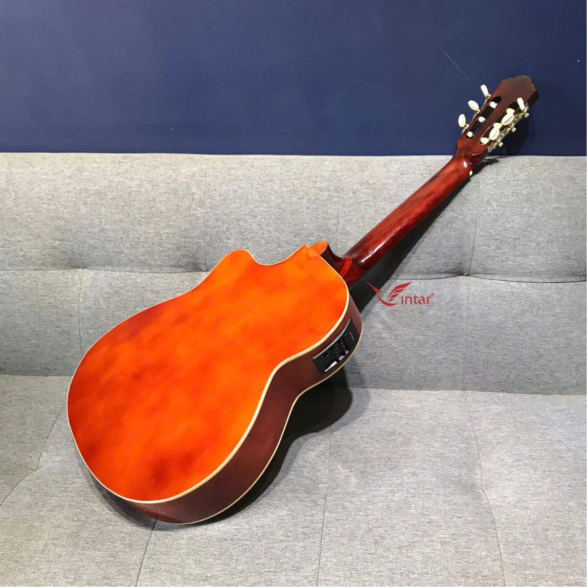 C1K EQ BIGBANG B52 GUITAR CLASSIC GIÁ RẺ