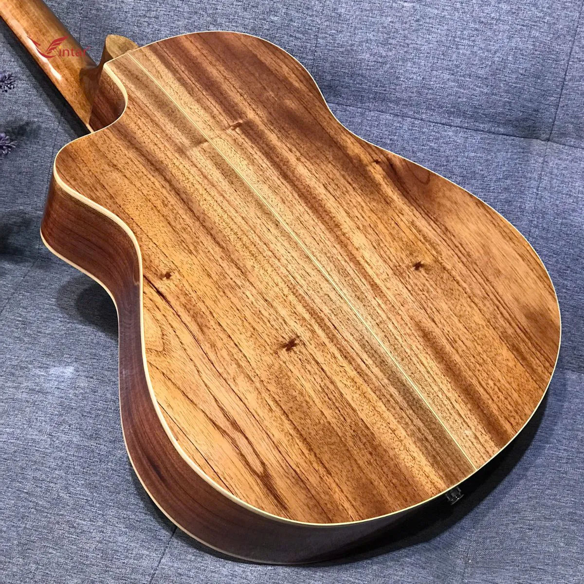 A2 EQ B52 - ĐÀN GUITAR GỖ HỒNG ĐÀO MẶT THÔNG CÓ EQ BIGBANG B52