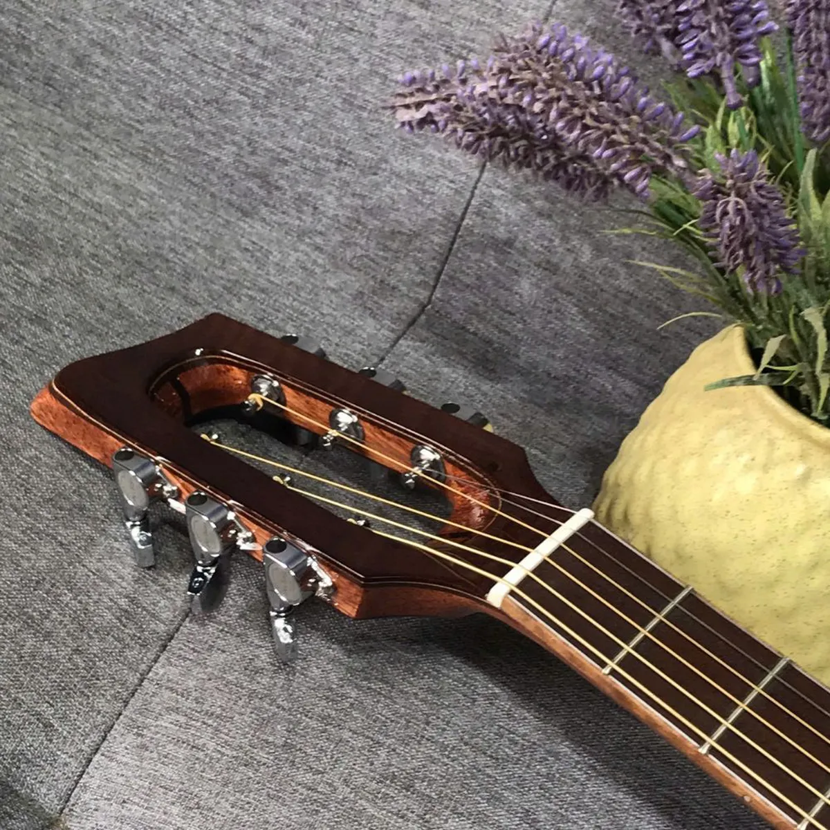 A7V GUITAR GỖ CẨM ẤN ACOUSTIC CAO CẤP CÓ BAVEL