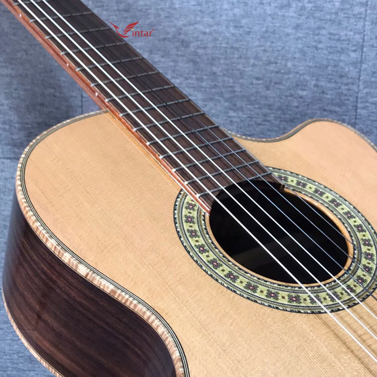VINTAR V300 GUITAR CLASSIC CẨM ẤN CAO CẤP DÁNG KHUYẾT