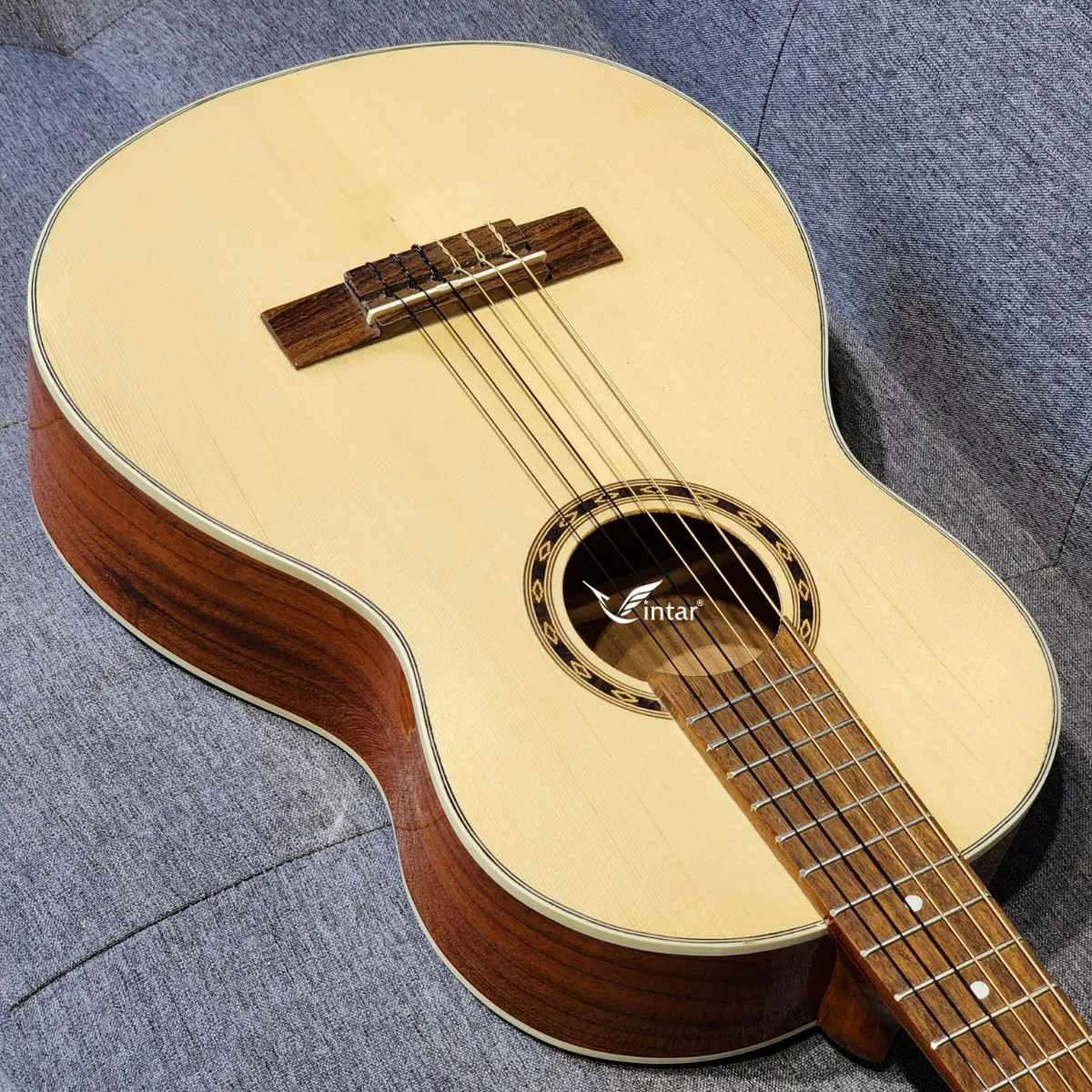 C2MIN - ĐÀN GUITAR CLASSIC MINI GỖ HỒNG ĐÀO SIZE 3/4