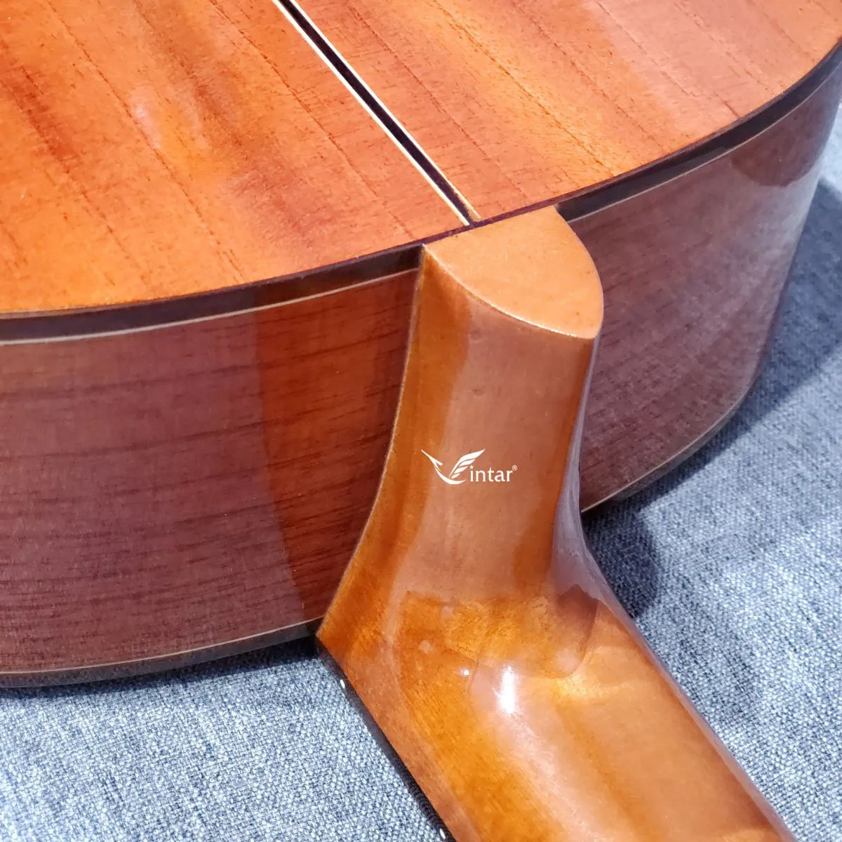 C3T - ĐÀN GUITAR CLASSIC GỖ HỒNG ĐÀO CAO CẤP DÁNG TRÒN CỔ ĐIỂN