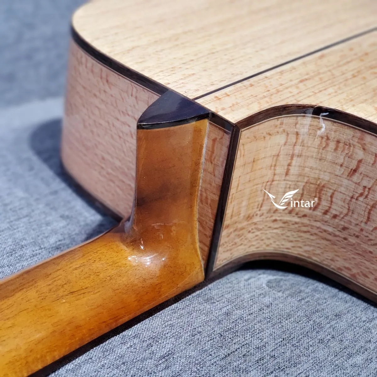 C6K - ĐÀN GUITAR CLASSIC GỖ SỒI PHÁP CAO CẤP DÁNG KHUYẾT