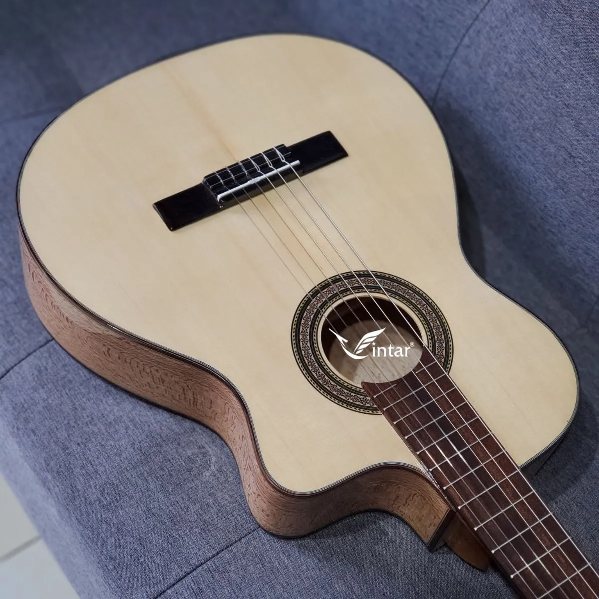 C6K - ĐÀN GUITAR CLASSIC GỖ SỒI PHÁP CAO CẤP DÁNG KHUYẾT