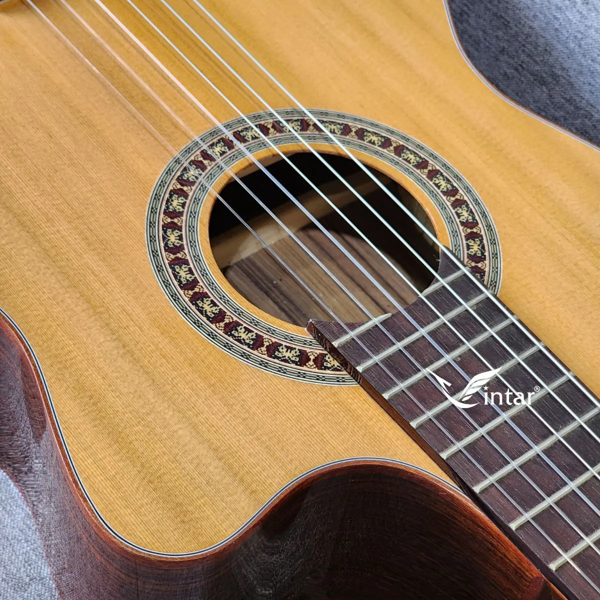 C7K - ĐÀN GUITAR CLASSIC GỖ CẨM ẤN CAO CẤP DÁNG KHUYẾT MẶT TOP CEDAR