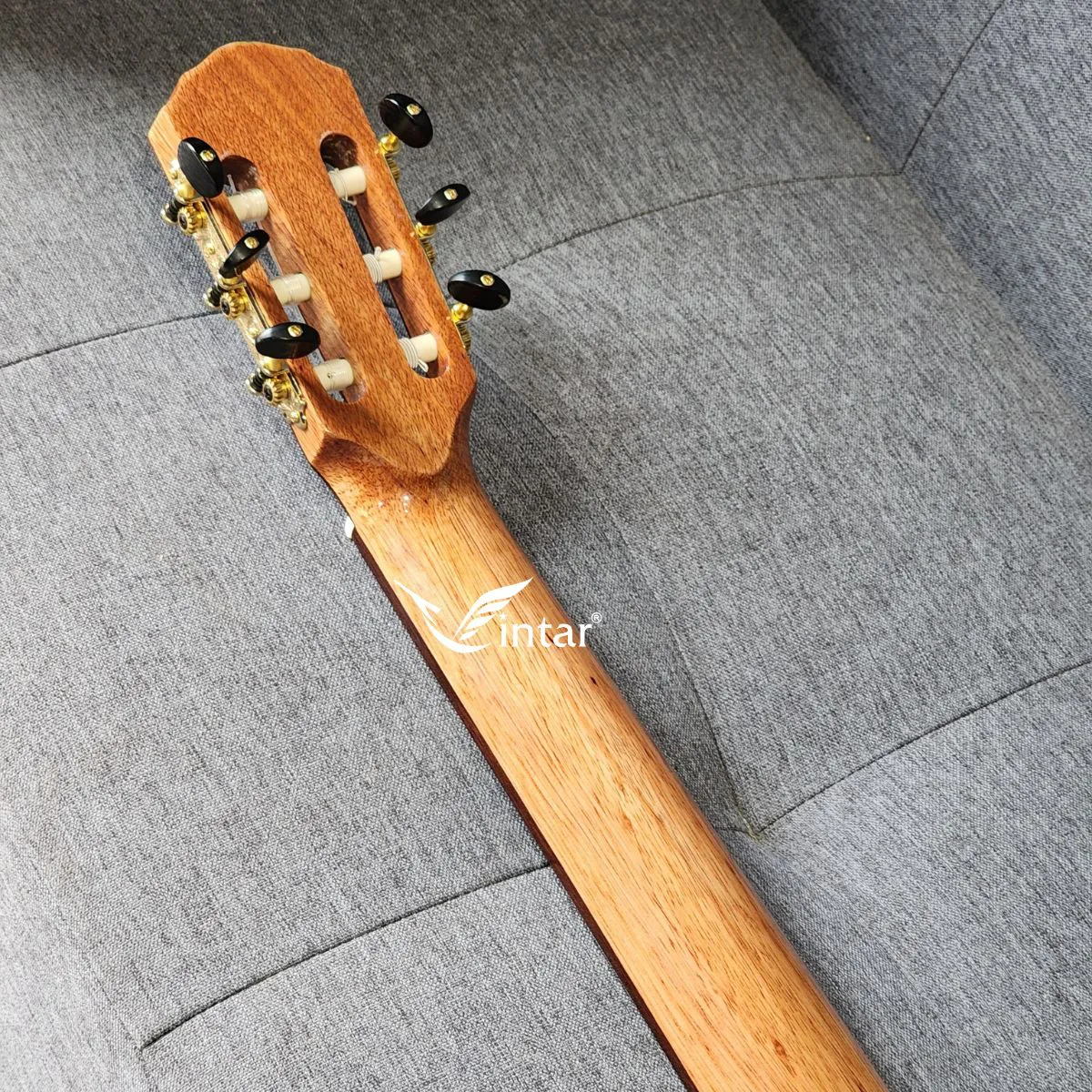 C7K - ĐÀN GUITAR CLASSIC GỖ CẨM ẤN CAO CẤP DÁNG KHUYẾT MẶT TOP CEDAR