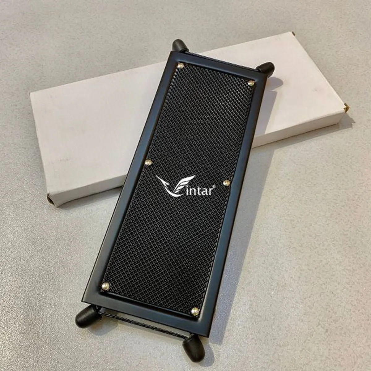 Gác Chân Đàn Classic Thường