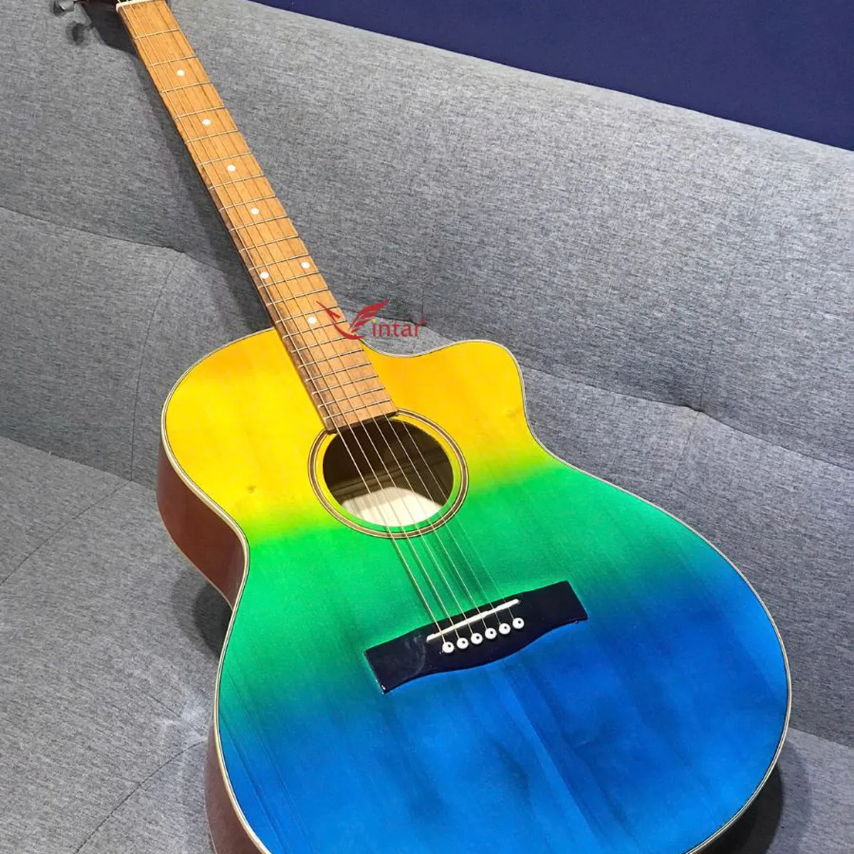 A1K PRO2 - GUITAR GIÁ RẺ  MÀU CẦU VỒNG