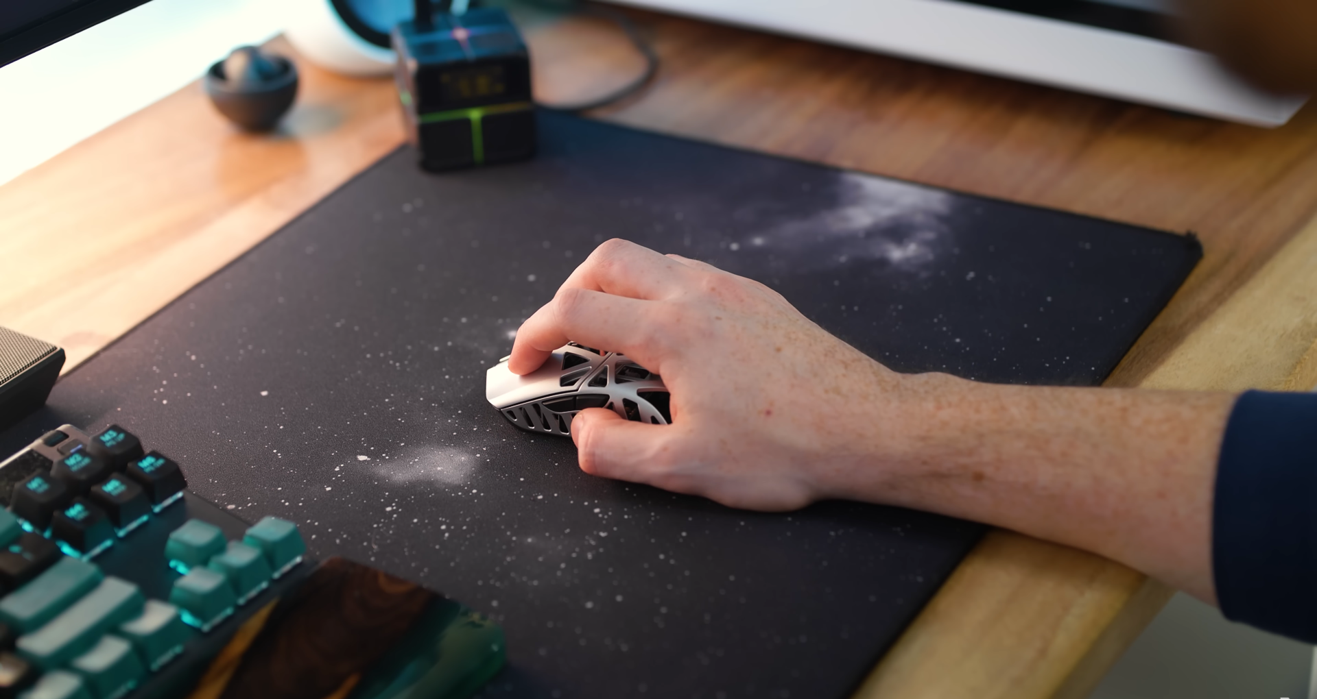 danh gia chuot gaming wlmouse beast x danh cho ai