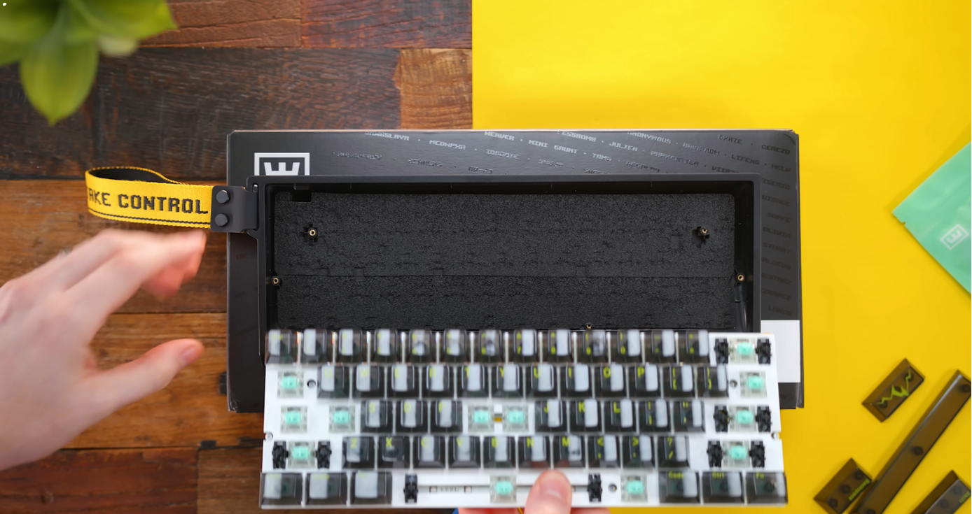 danh gia wooting 60he khung ban phim theo kieu tray mount